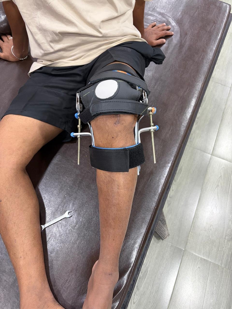 KNEE  FLEXON DEFORMITY BRACE
